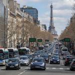 découvrez les restrictions liées à la vignette crit'air 3 à paris et les solutions pour les véhicules désormais interdits de circulation.